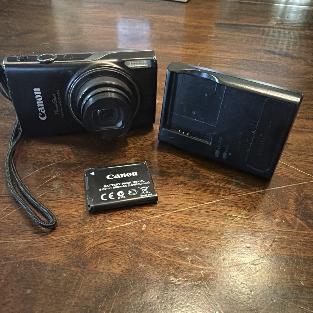 Canon PowerShot ELPH 360 HS Blk Digital Camera 2 OEM Batteries Charger 16GB WiFi